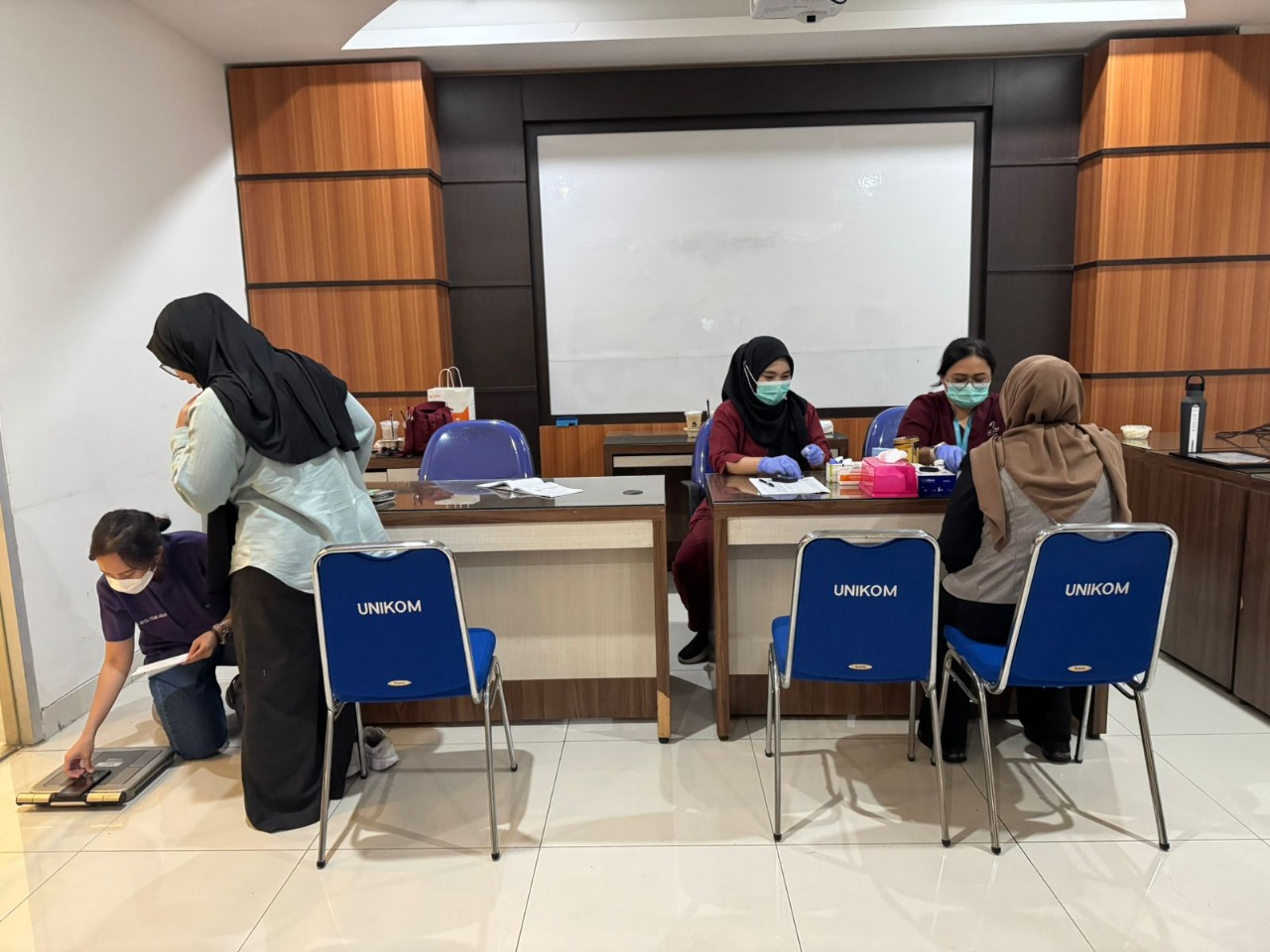 TelkoMedika Hadirkan Layanan Kesehatan di Perayaan HUT ke-25 Unikom