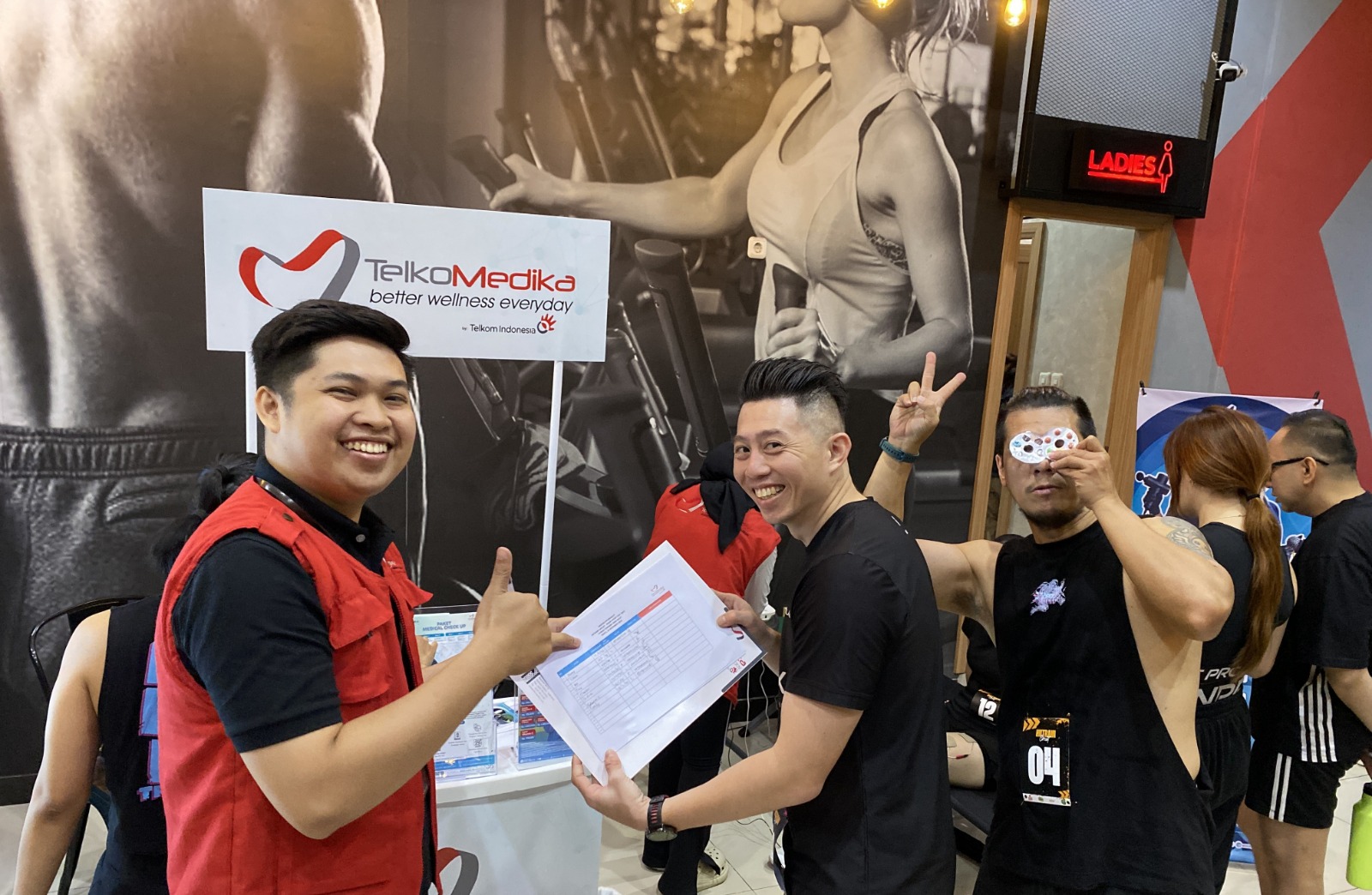 Dukung Performa Atlet, TelkoMedika Hadirkan Layanan PhysioNext di Higar Sport Fest Makassar